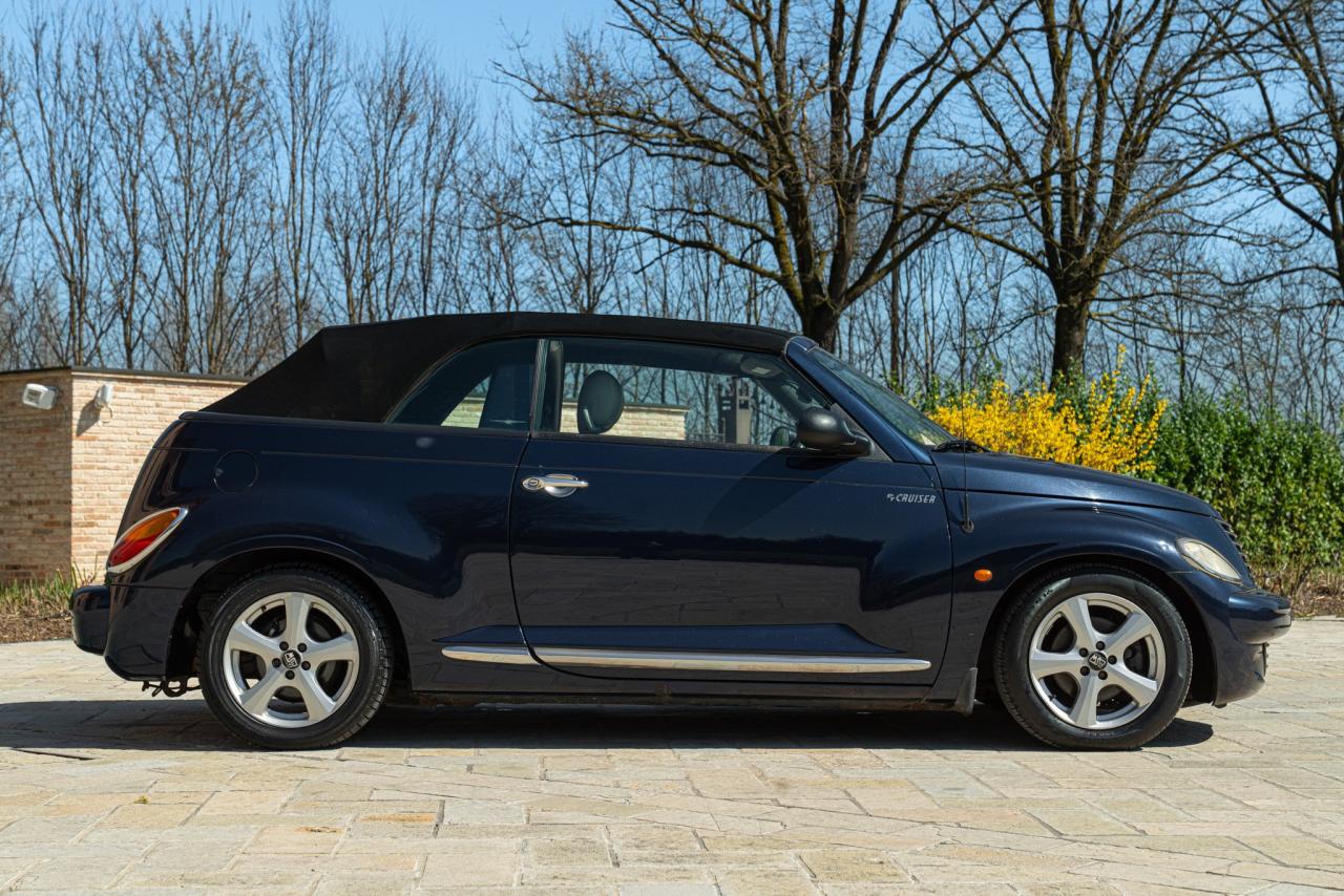 2005 Chrysler PT CRUISER  LIMITED 2.4 L CABRIOLET