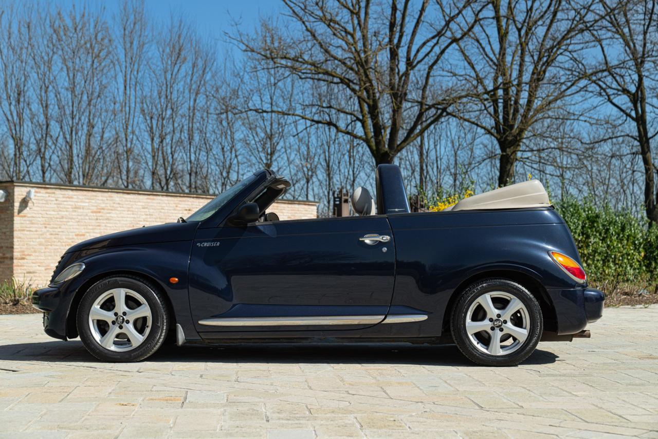 2005 Chrysler PT CRUISER  LIMITED 2.4 L CABRIOLET