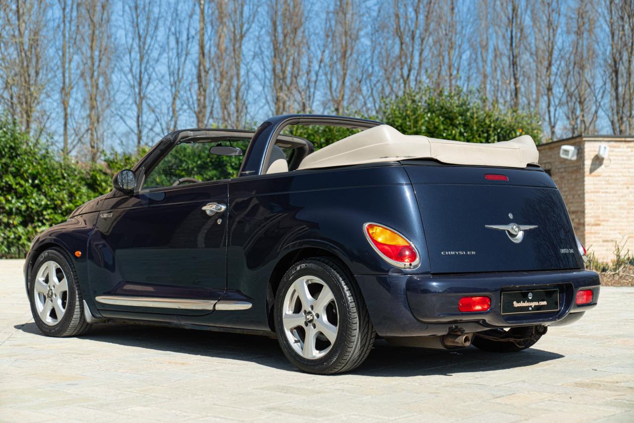 2005 Chrysler PT CRUISER  LIMITED 2.4 L CABRIOLET