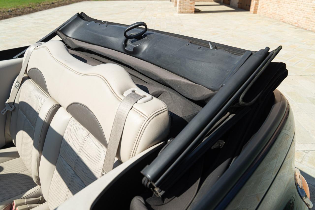 2005 Chrysler PT CRUISER  LIMITED 2.4 L CABRIOLET