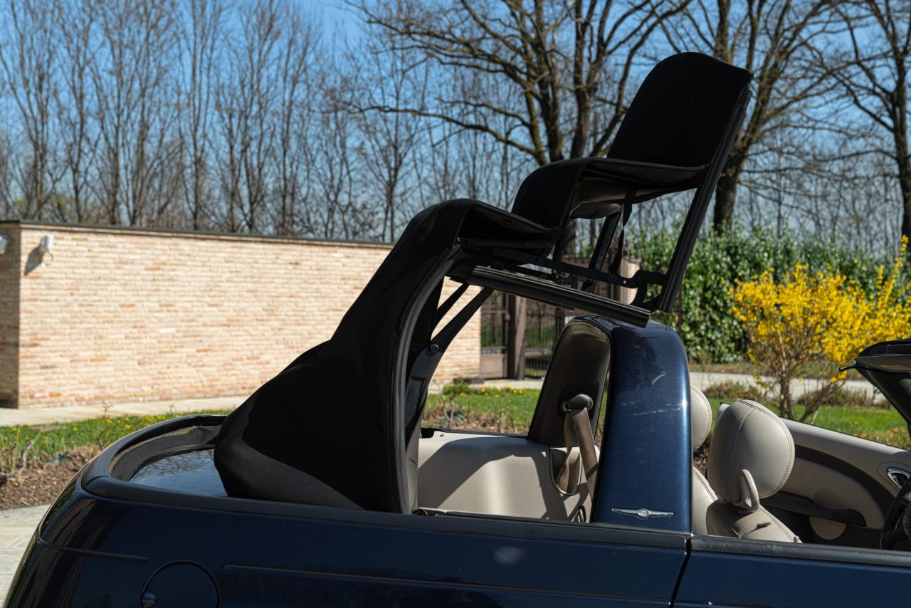 2005 Chrysler PT CRUISER  LIMITED 2.4 L CABRIOLET