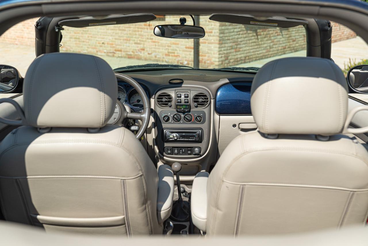 2005 Chrysler PT CRUISER  LIMITED 2.4 L CABRIOLET