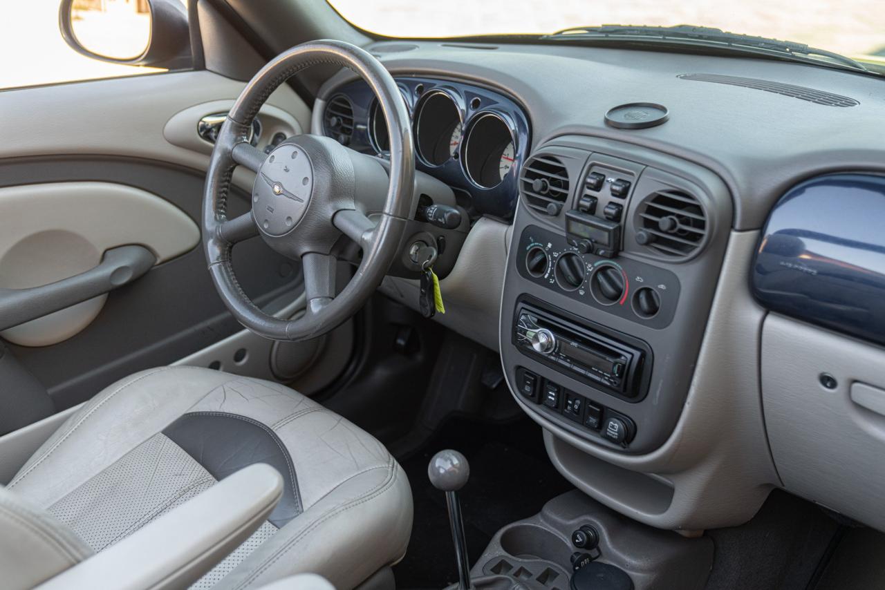 2005 Chrysler PT CRUISER  LIMITED 2.4 L CABRIOLET