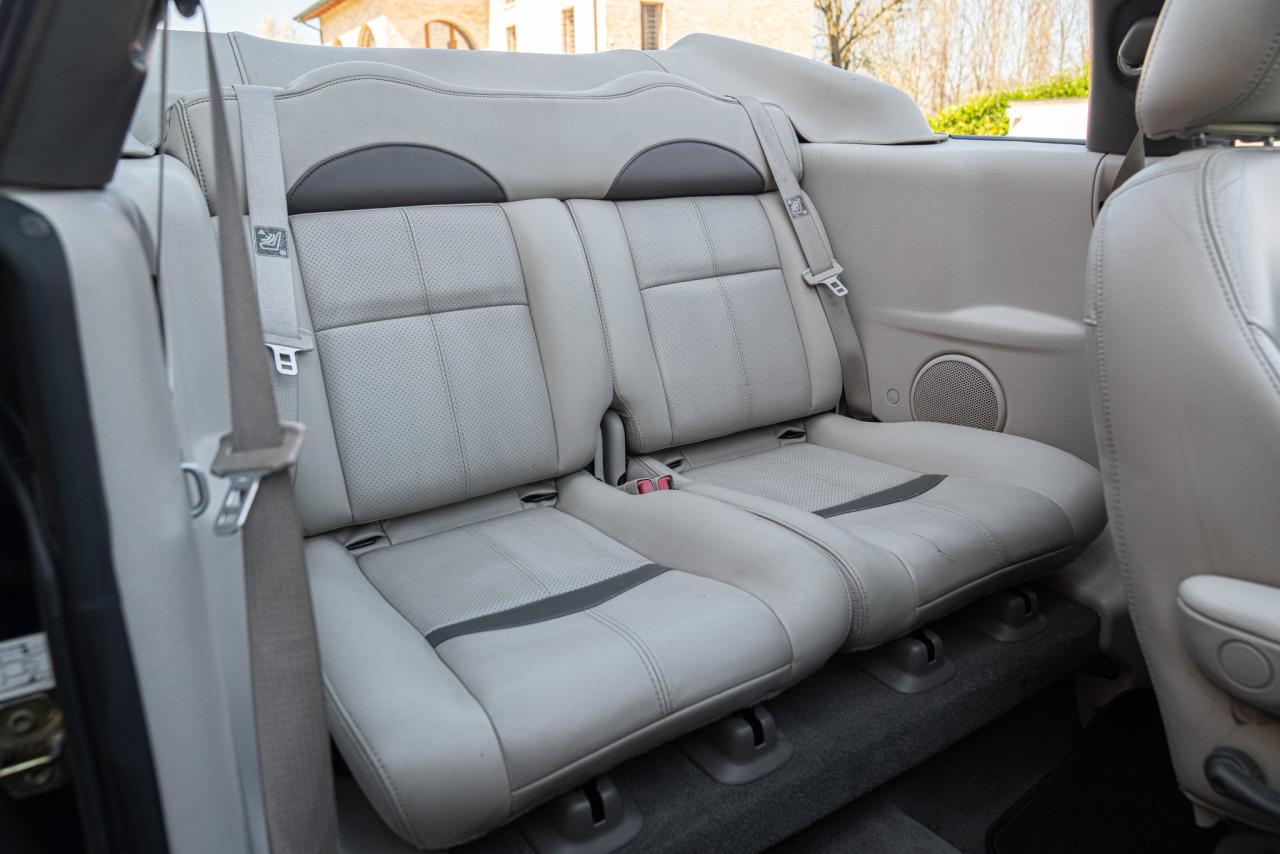 2005 Chrysler PT CRUISER  LIMITED 2.4 L CABRIOLET