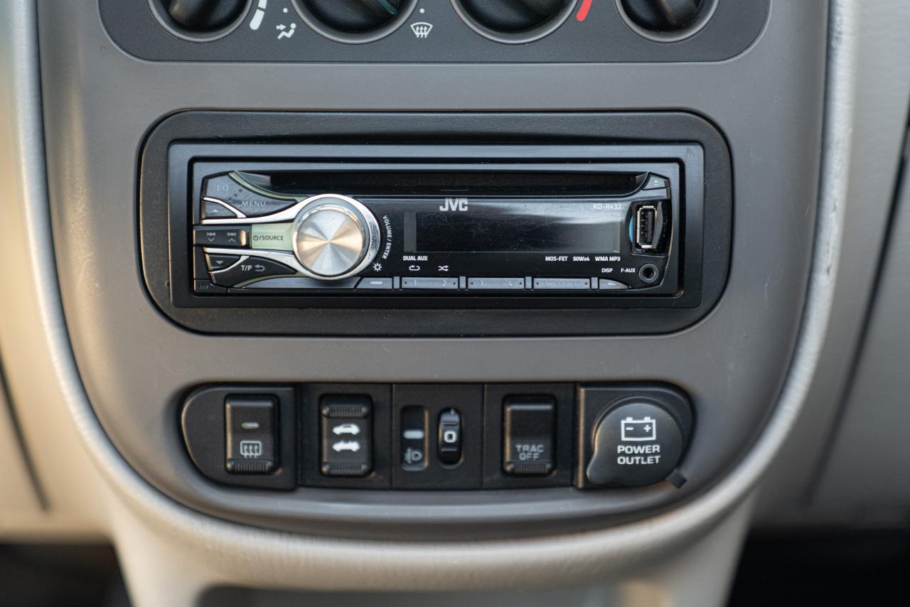 2005 Chrysler PT CRUISER  LIMITED 2.4 L CABRIOLET