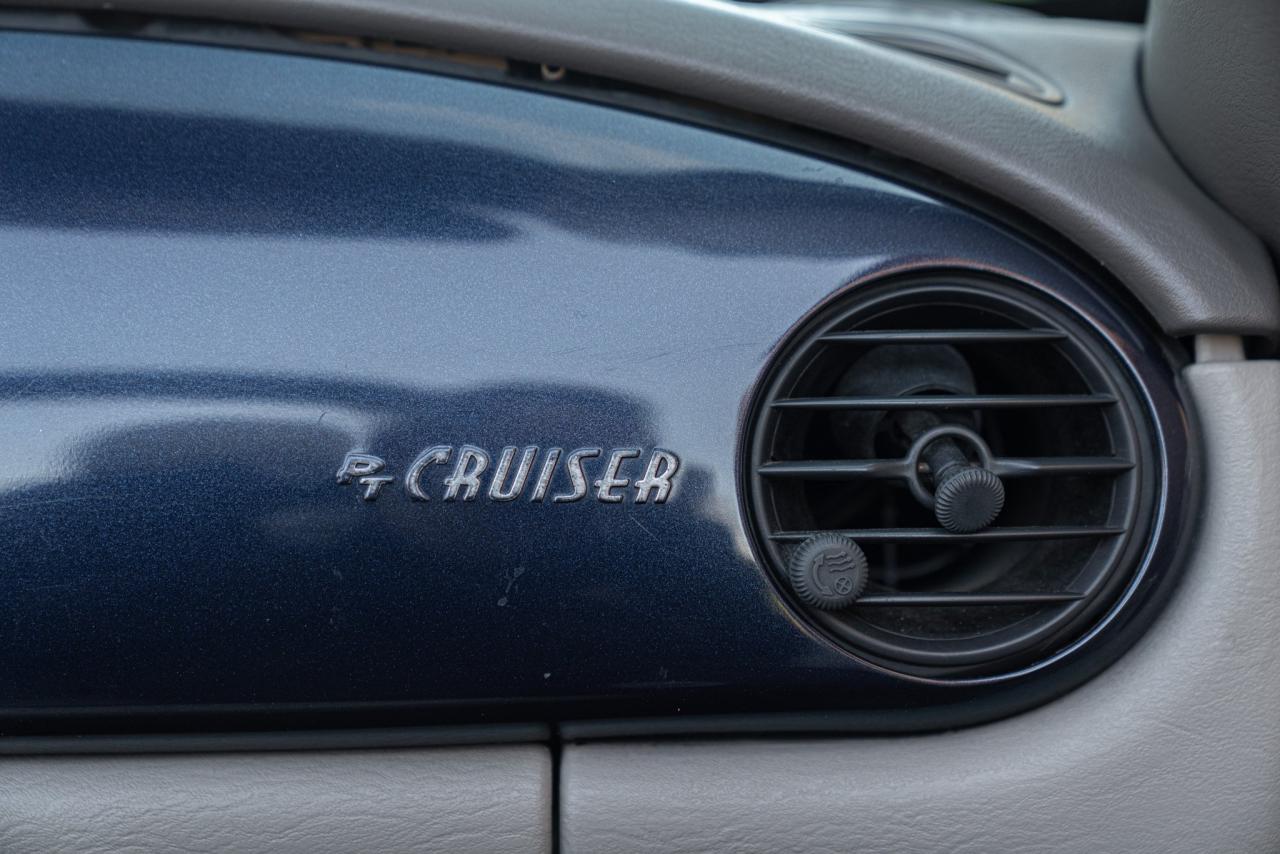 2005 Chrysler PT CRUISER  LIMITED 2.4 L CABRIOLET
