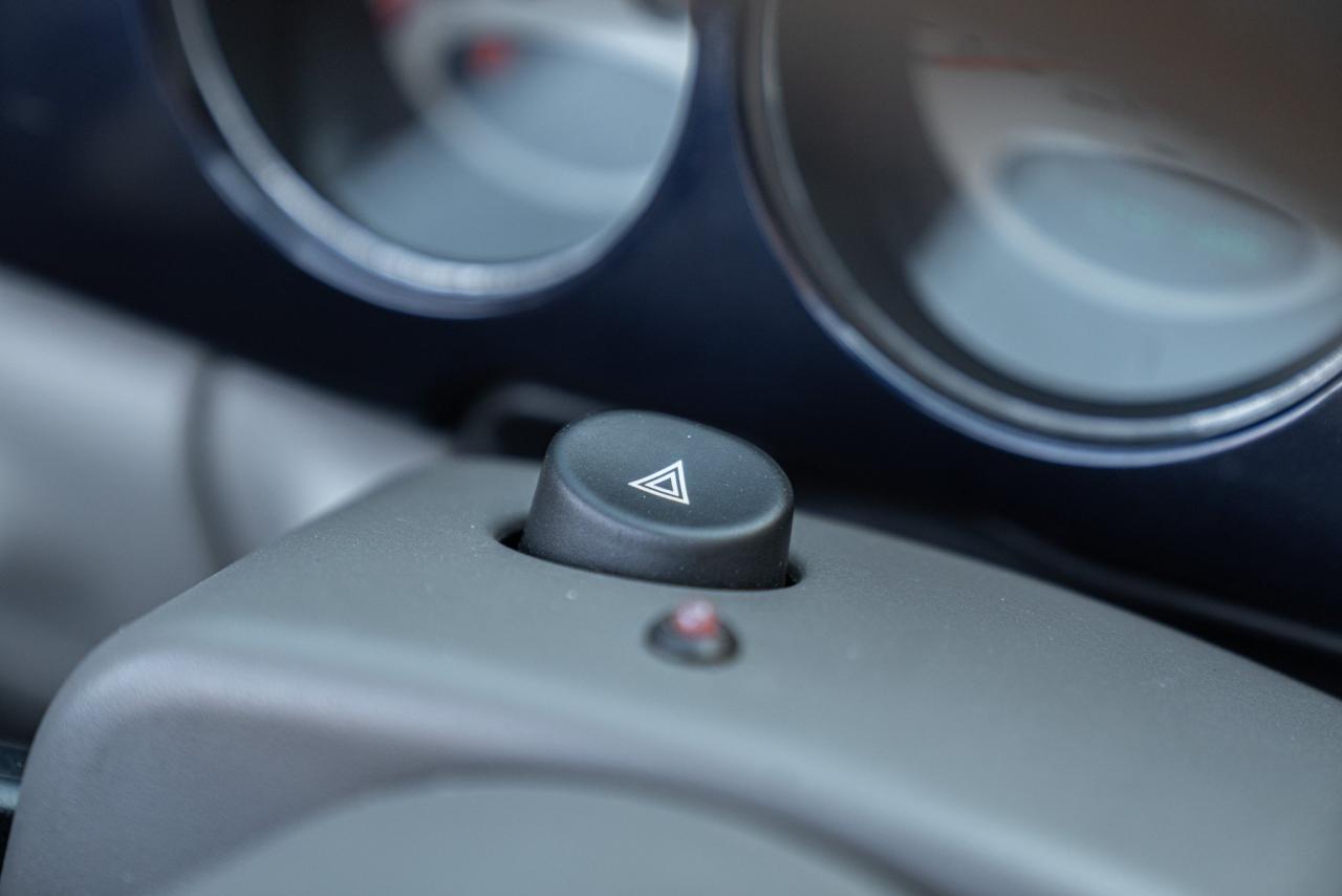 2005 Chrysler PT CRUISER  LIMITED 2.4 L CABRIOLET