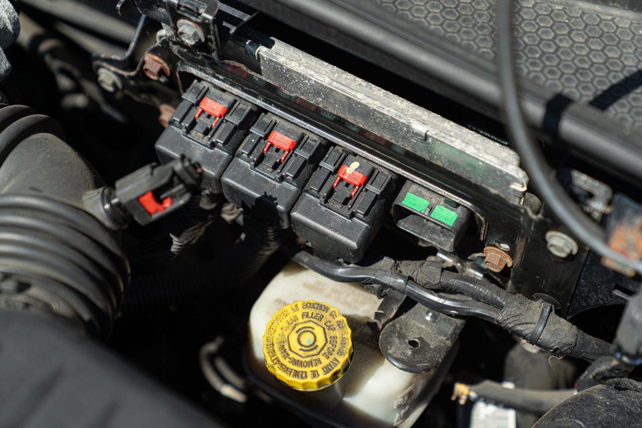 2005 Chrysler PT CRUISER  LIMITED 2.4 L CABRIOLET