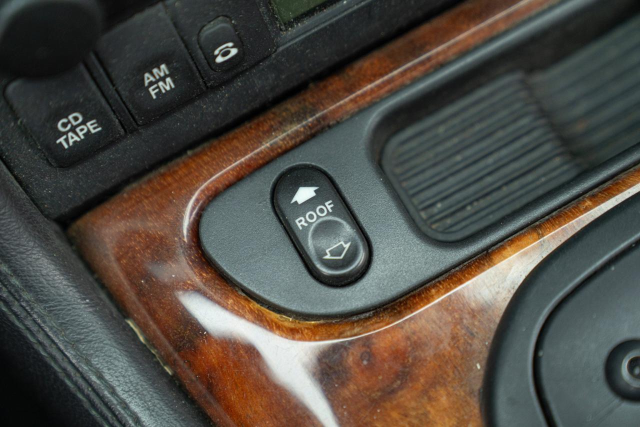 2000 Jaguar XK8 SPIDER