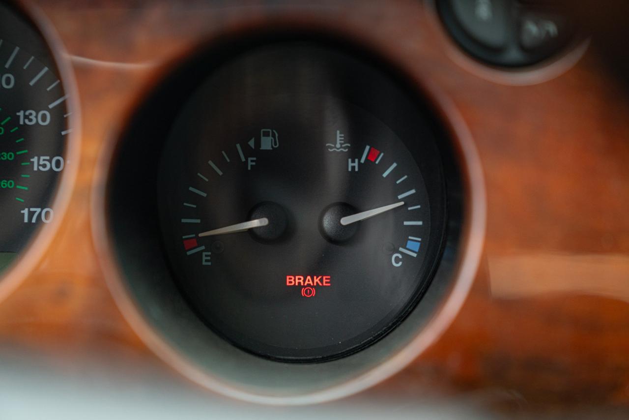 2000 Jaguar XK8 SPIDER