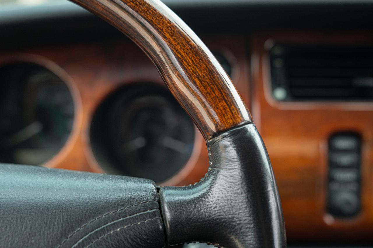 2000 Jaguar XK8 SPIDER