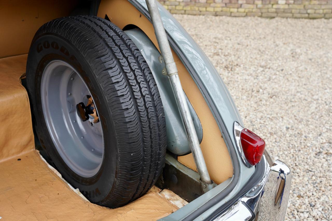 1959 Jaguar MK IX Saloon