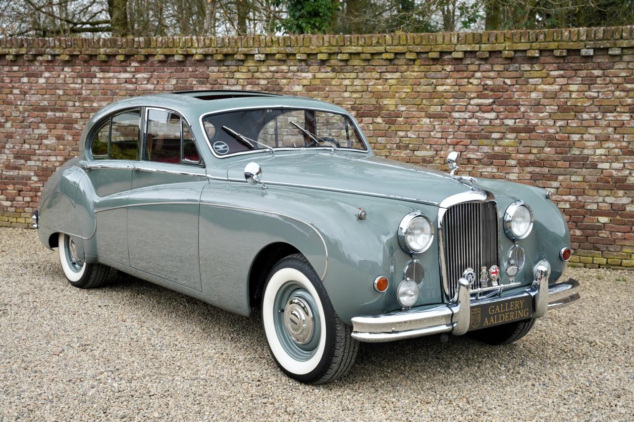 1959 Jaguar MK IX Saloon