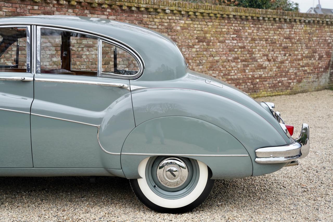 1959 Jaguar MK IX Saloon