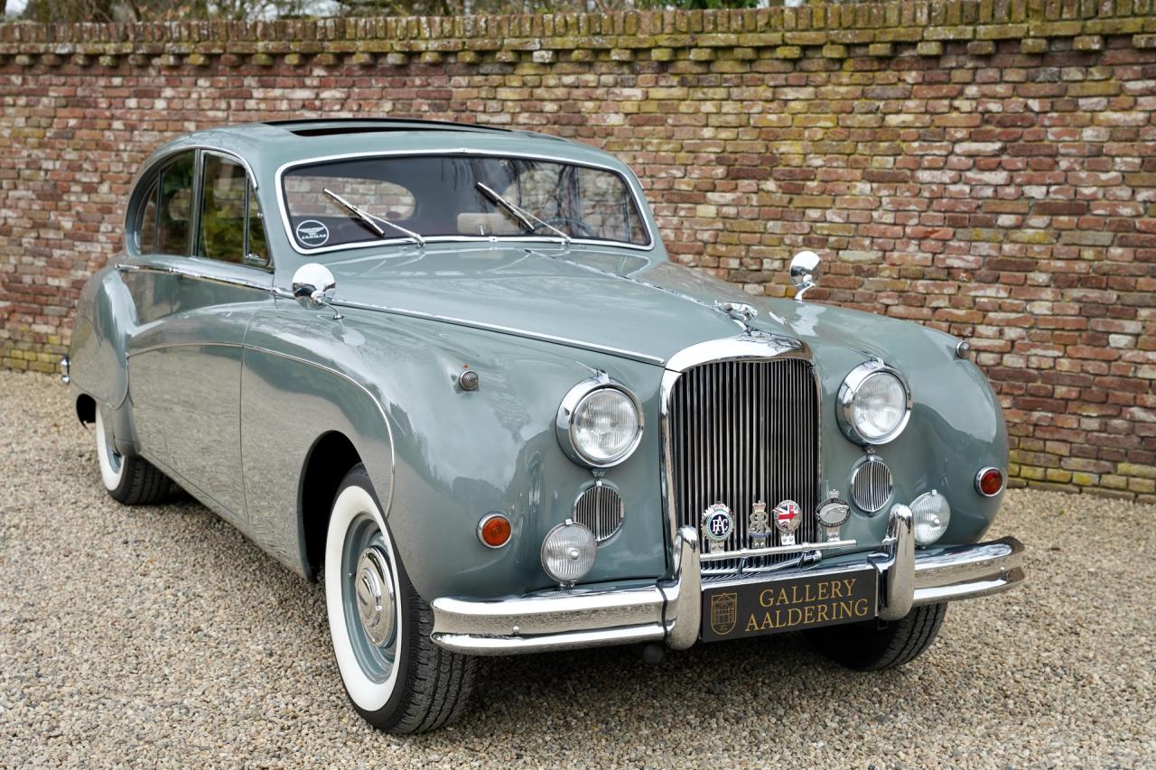 1959 Jaguar MK IX Saloon