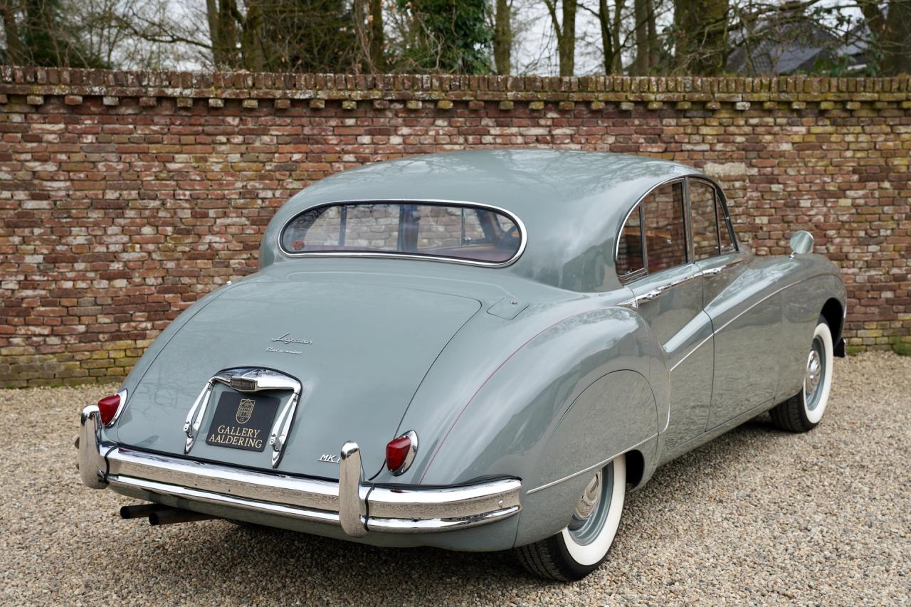 1959 Jaguar MK IX Saloon