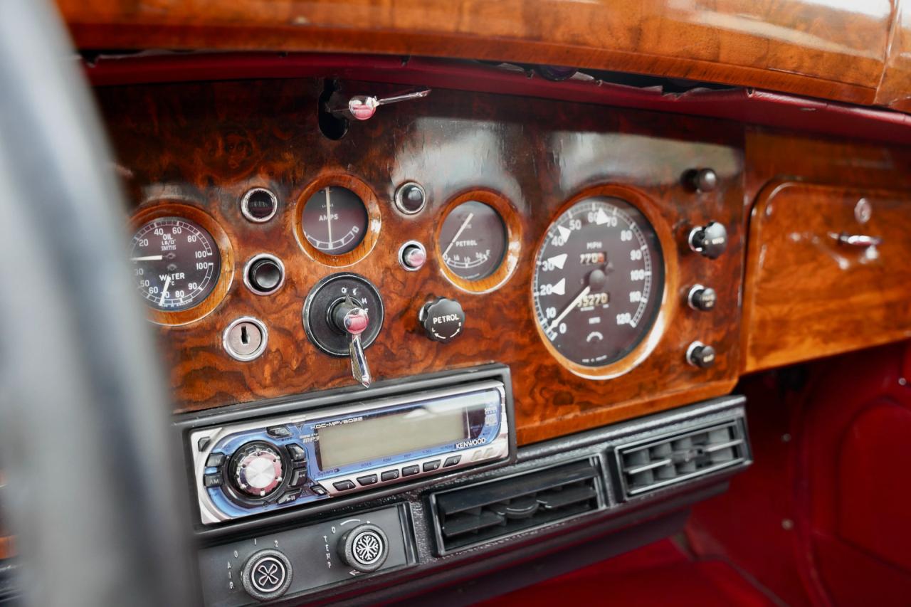 1959 Jaguar MK IX Saloon