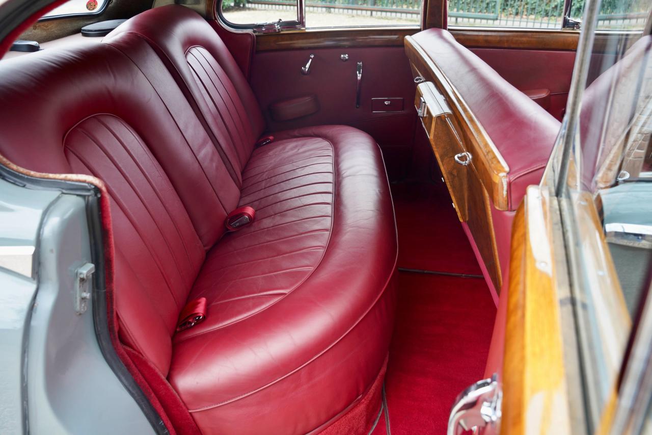 1959 Jaguar MK IX Saloon