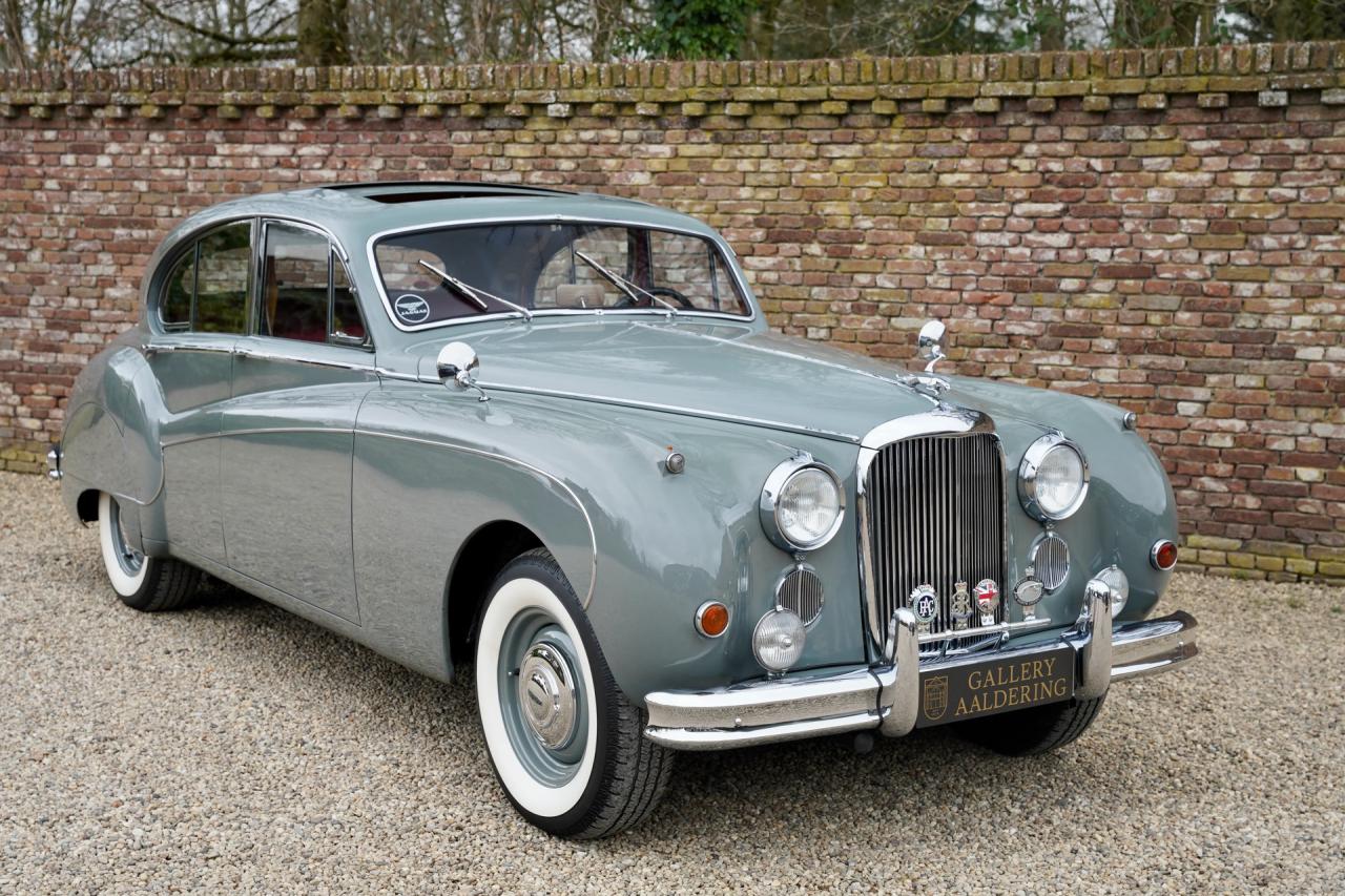 1959 Jaguar MK IX Saloon
