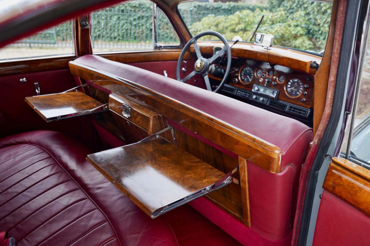 1959 Jaguar MK IX Saloon