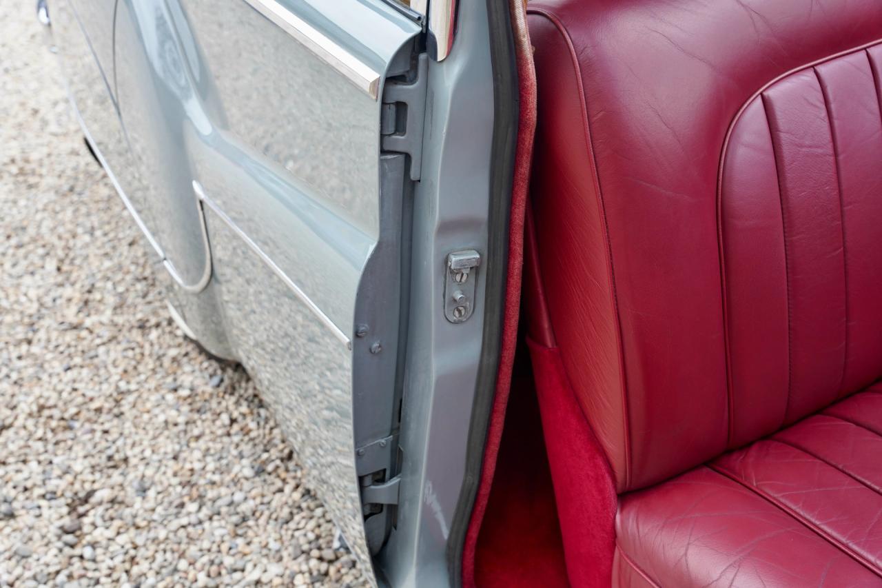 1959 Jaguar MK IX Saloon