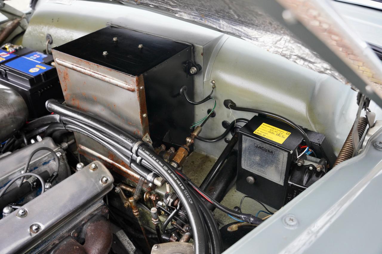 1959 Jaguar MK IX Saloon