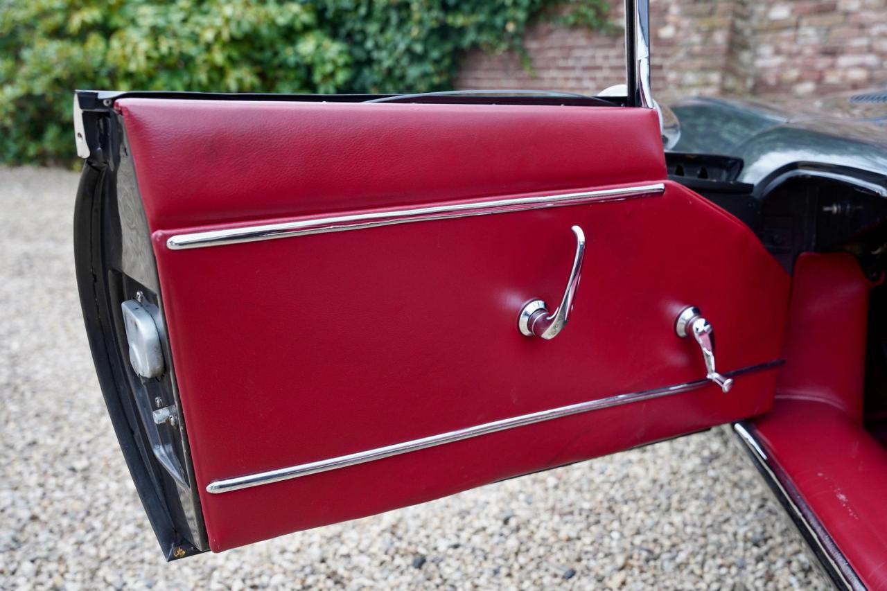 1961 Jaguar E-type &ldquo;Outside Bonnet Lock&rdquo; OTS Series I