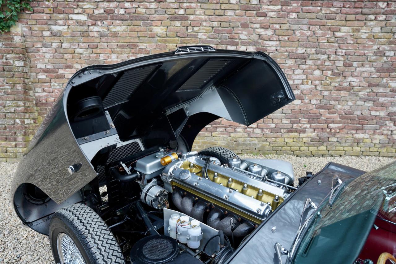 1961 Jaguar E-type &ldquo;Outside Bonnet Lock&rdquo; OTS Series I