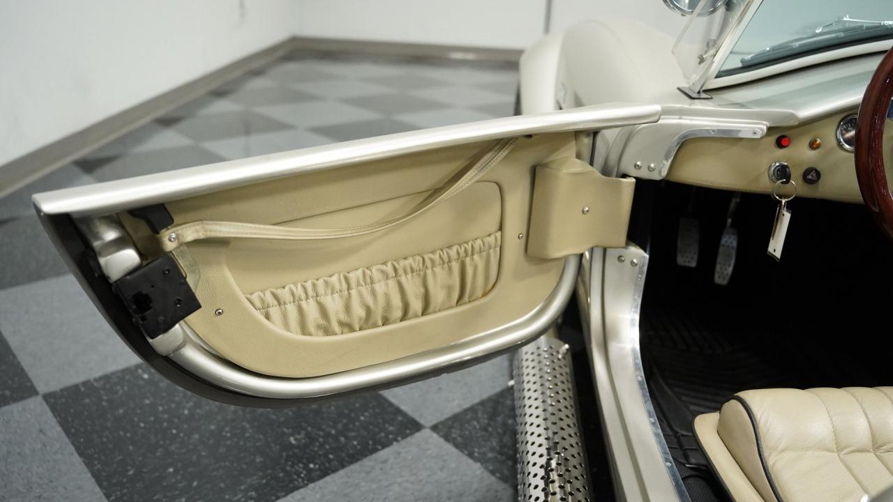 1965 Shelby Cobra Backdraft 427