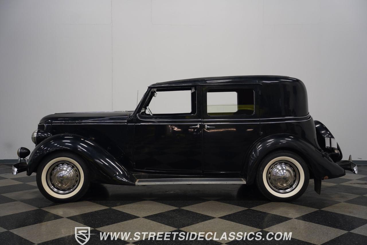 1936 Cunningham Town Car