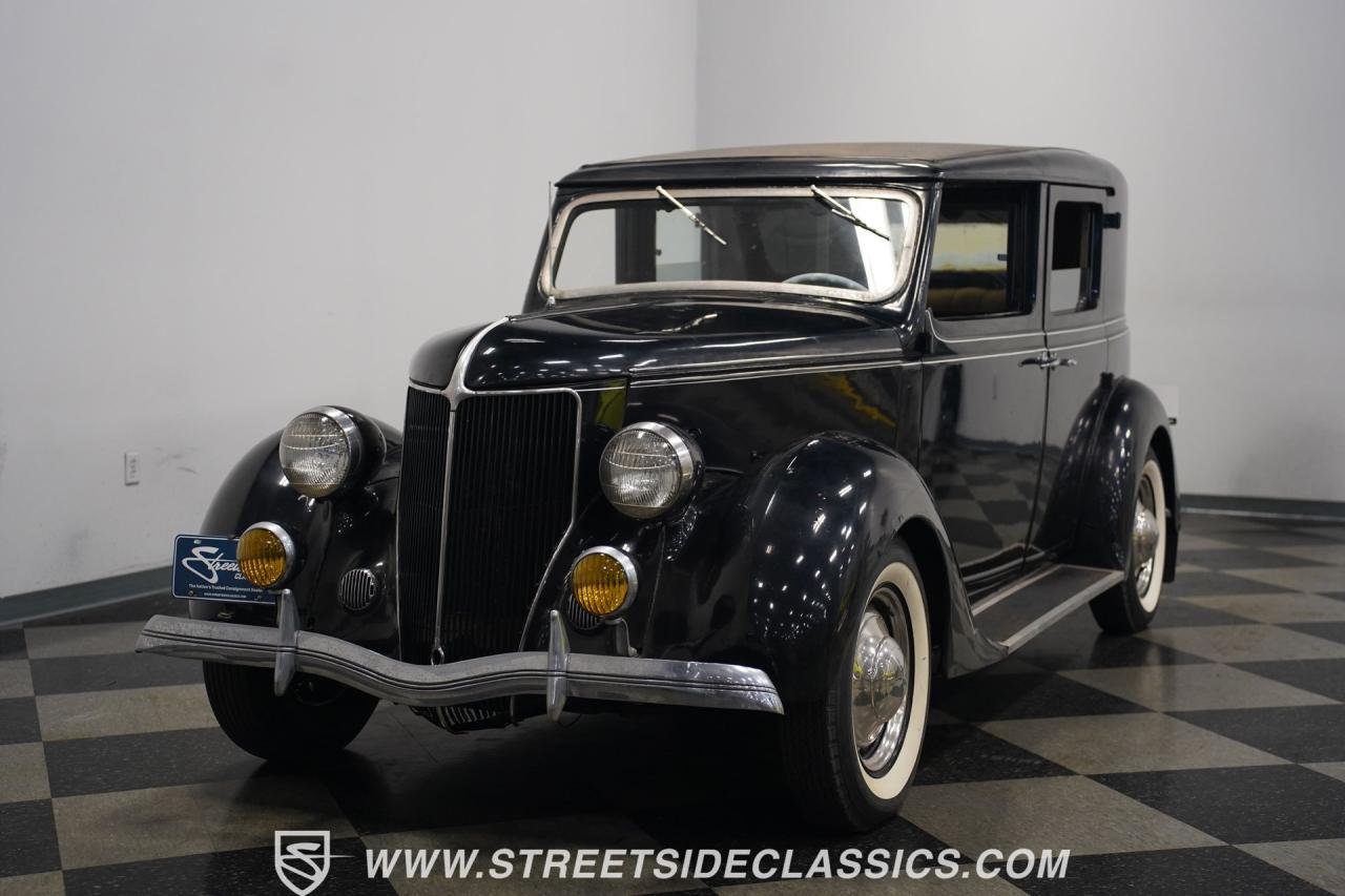 1936 Cunningham Town Car