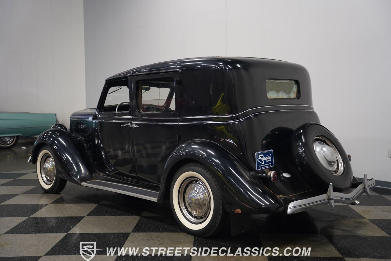 1936 Cunningham Town Car