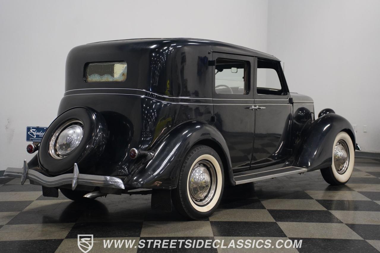 1936 Cunningham Town Car