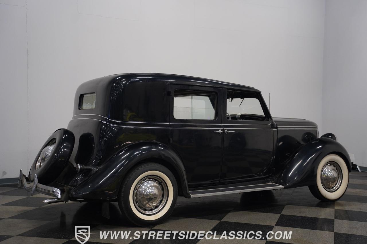 1936 Cunningham Town Car