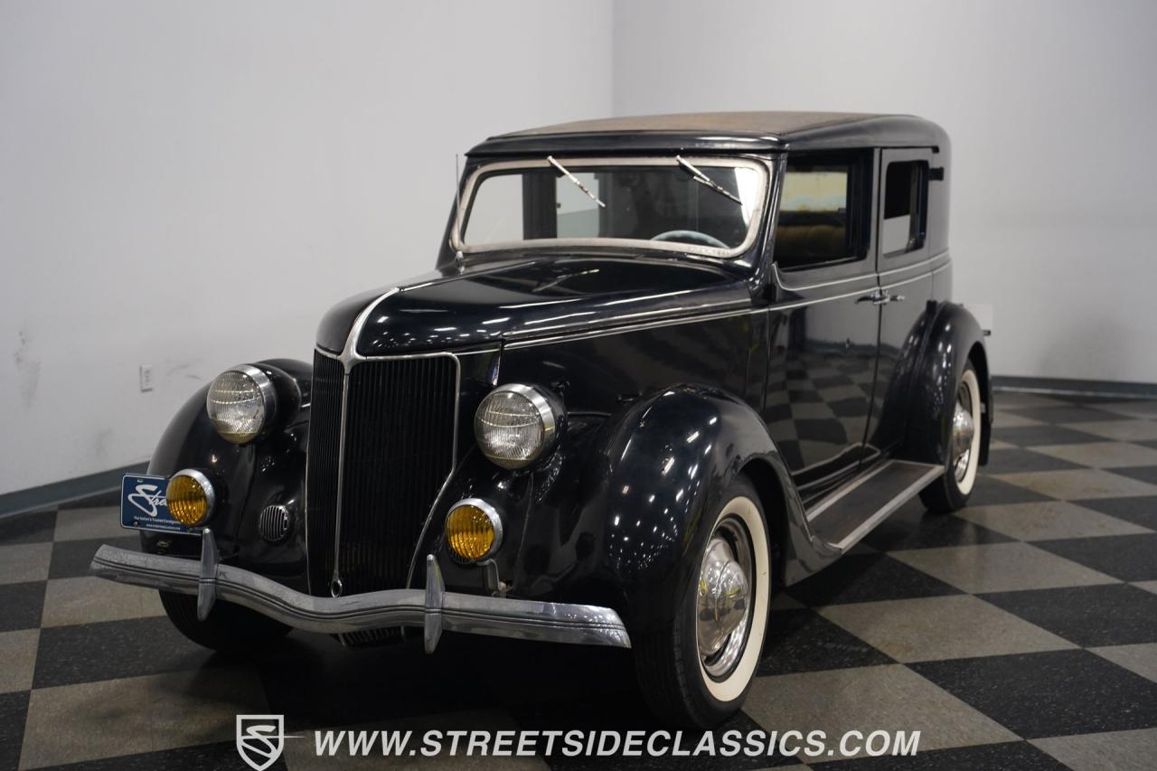 1936 Cunningham Town Car