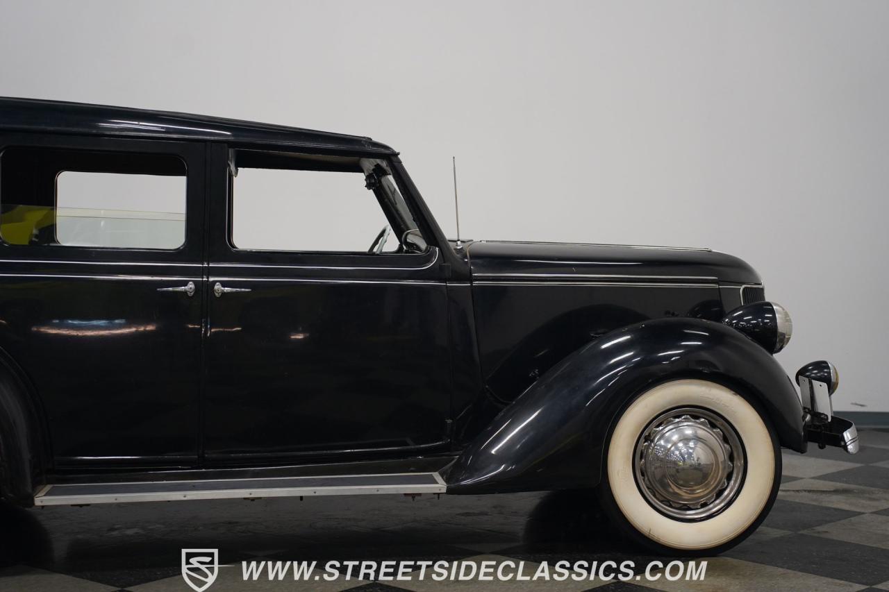 1936 Cunningham Town Car