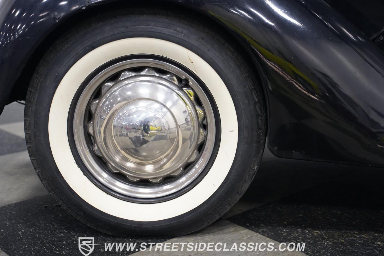 1936 Cunningham Town Car