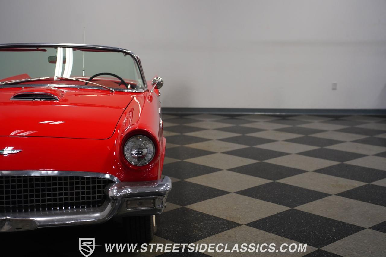 1957 Ford Thunderbird