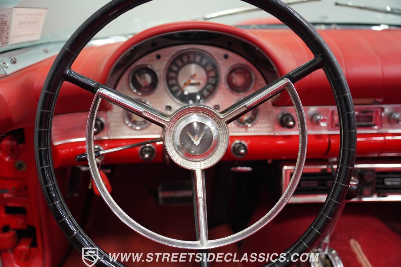 1957 Ford Thunderbird