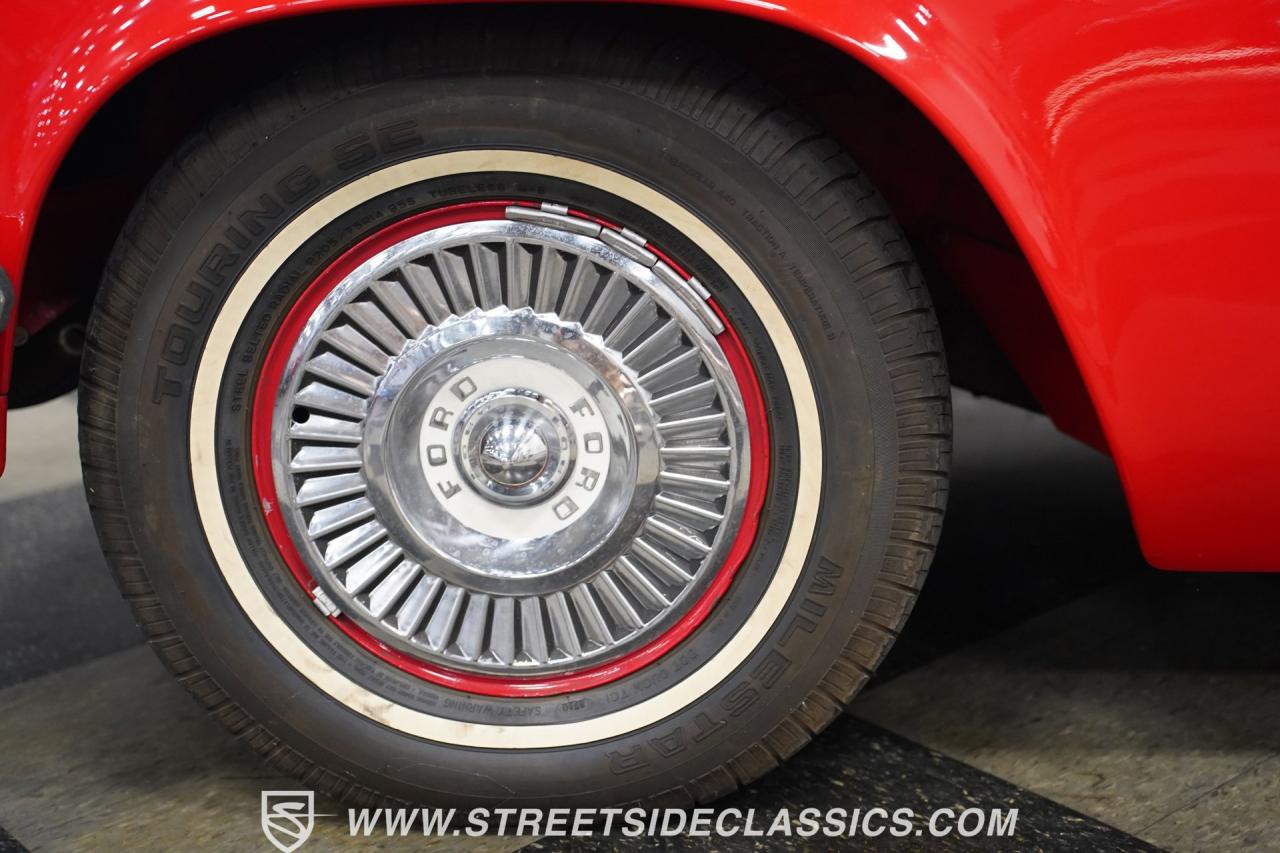 1957 Ford Thunderbird