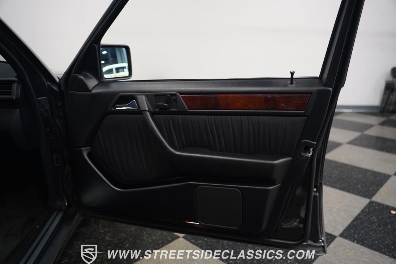 1993 Mercedes - Benz 500E