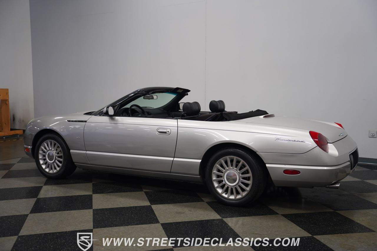 2004 Ford Thunderbird