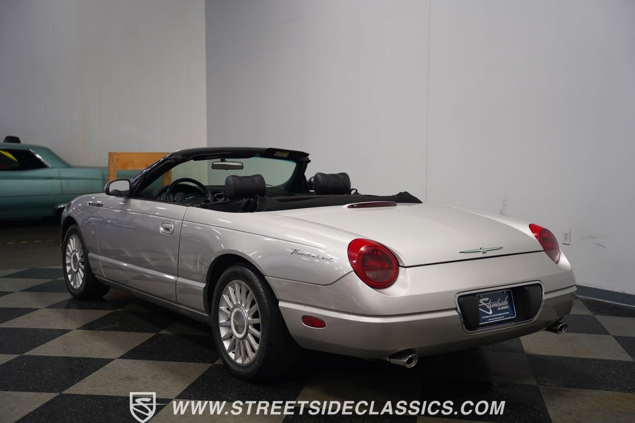 2004 Ford Thunderbird