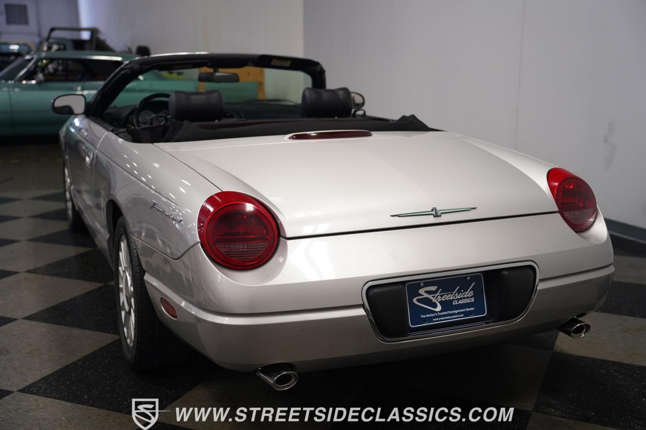2004 Ford Thunderbird