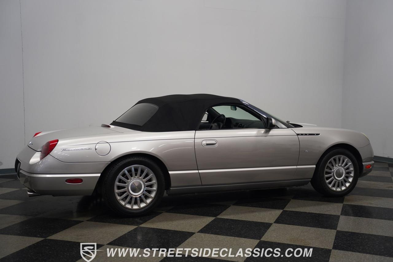 2004 Ford Thunderbird