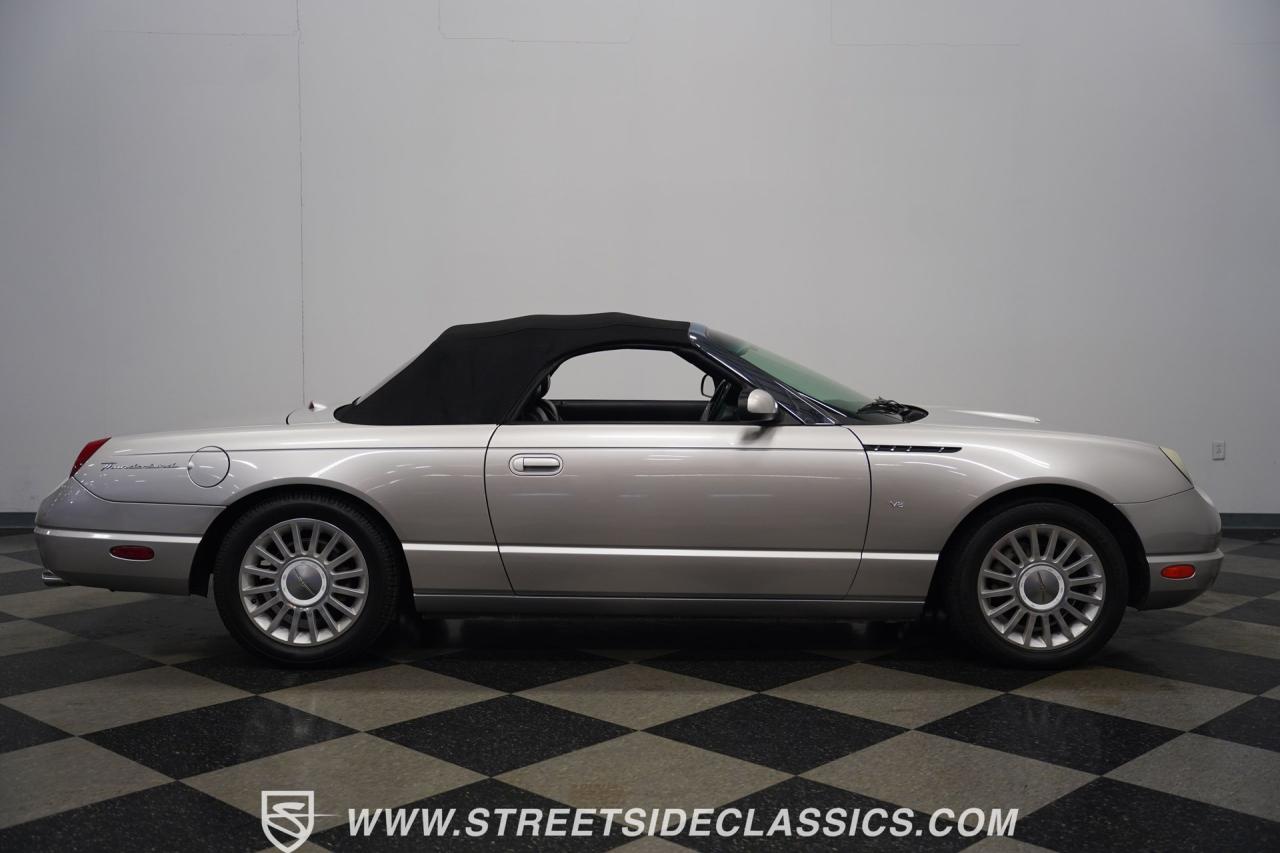 2004 Ford Thunderbird