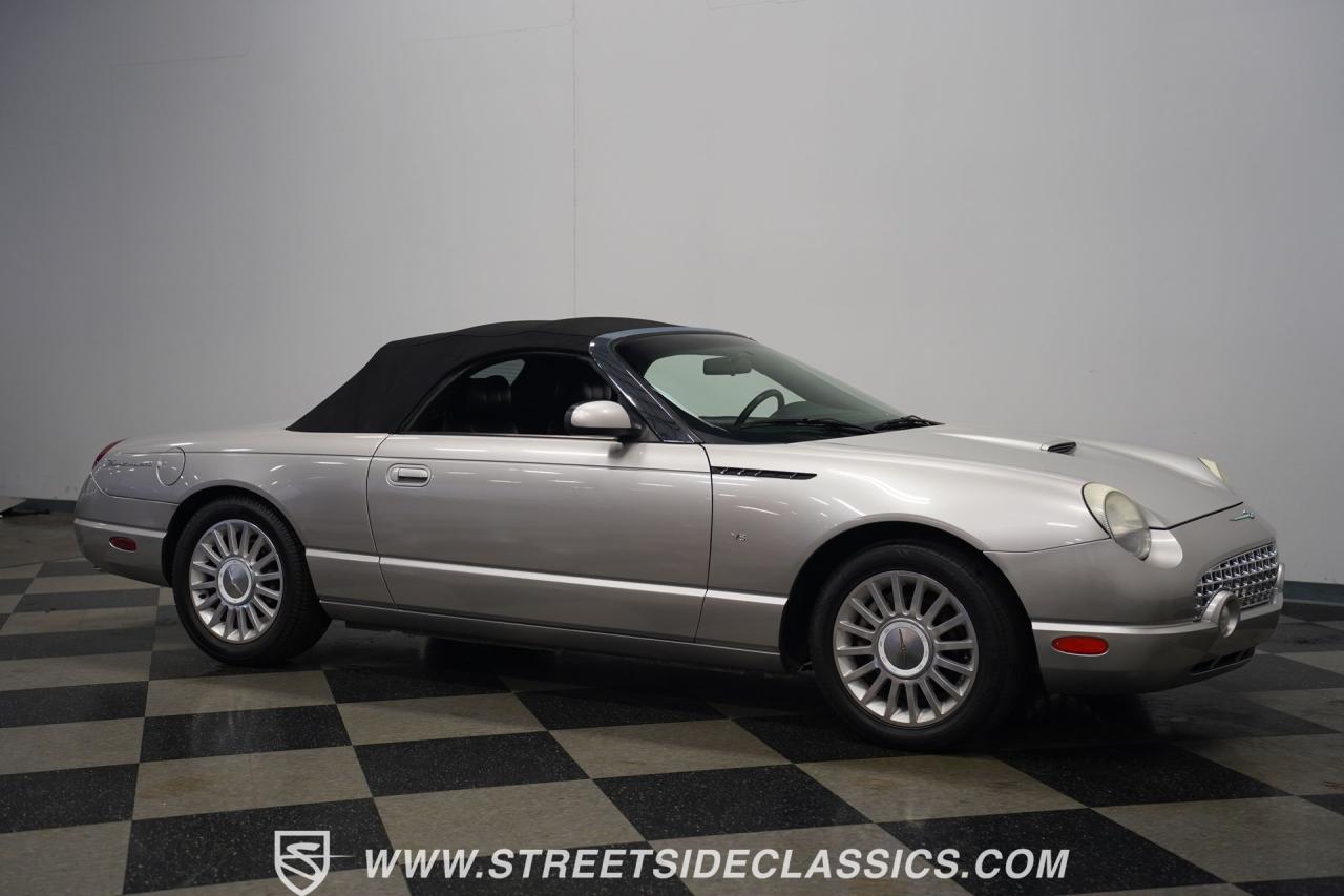 2004 Ford Thunderbird