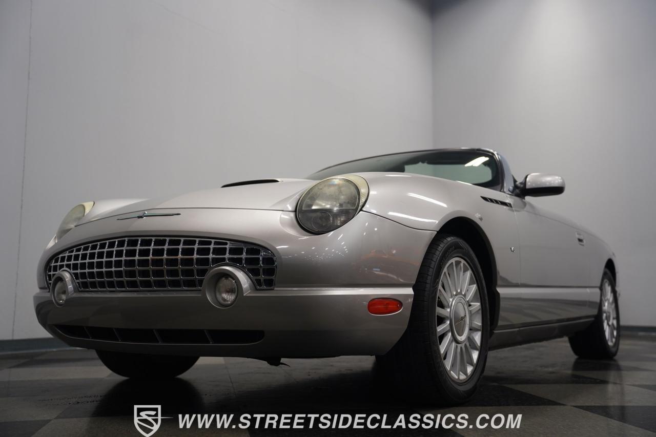 2004 Ford Thunderbird