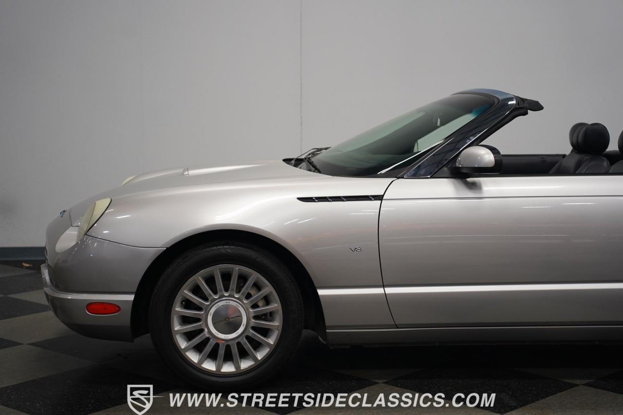 2004 Ford Thunderbird