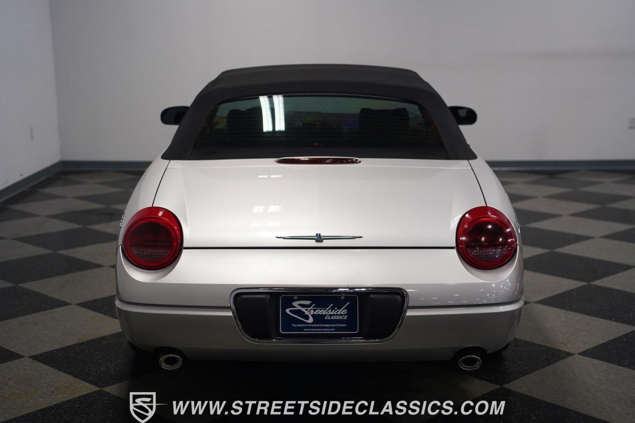 2004 Ford Thunderbird